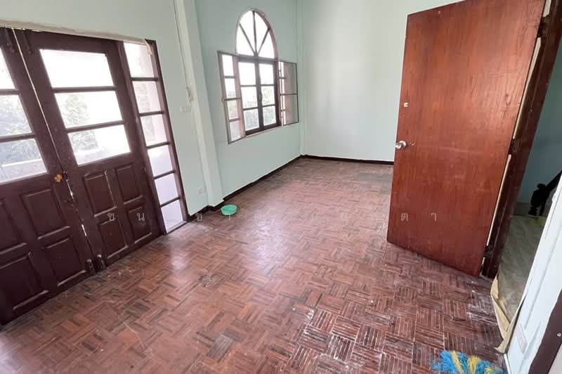 Suvarnna Vill, Bangkok, Lam Pla Tiew, Lat Krabang, Bangkok, 4 Bedrooms, 306 sqm, Semi-Detached House (Twin House) For Sale, by ชนะชาติ นนท์ตา, 500475361 - DDproperty.com