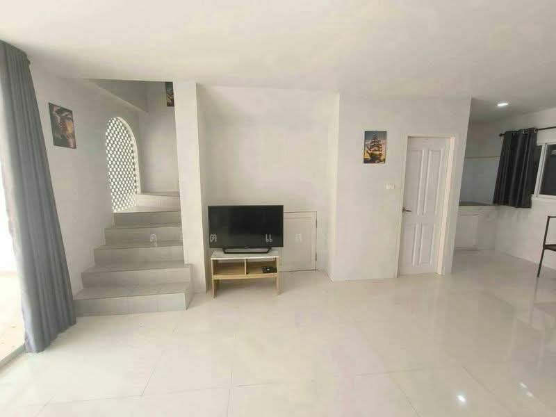 ให้เช่าทาวน์โฮม 3 ชั้น บ้านปึก อ่างศิลา ชลบุรี, Chon Buri (Pattaya), Ban Pik, Muang Chon Buri, Chon Buri (Pattaya), 3 Bedrooms, 100 sqm, Townhouse For Rent, by Dusit Saengfa, 500475412 - DDproperty.com