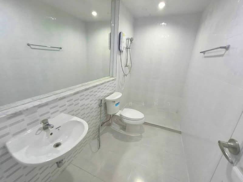 ให้เช่าทาวน์โฮม 3 ชั้น บ้านปึก อ่างศิลา ชลบุรี, Chon Buri (Pattaya), Ban Pik, Muang Chon Buri, Chon Buri (Pattaya), 3 Bedrooms, 100 sqm, Townhouse For Rent, by Dusit Saengfa, 500475412 - DDproperty.com