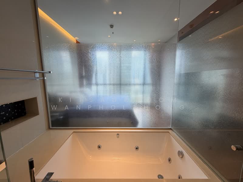 The Address Sukhumvit 28, Bangkok, 1 Soi Sukhumvit 28, Khong Tan, Khlong Toei, Bangkok, 2 Bedrooms, 75 sqm, Condo For Rent, by Kitsadapoom Wanpholthong, 500475420 - DDproperty.com