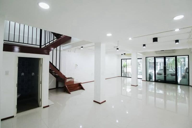 ไม่พบโครงการ, Bangkok, , Samsen Nai, Phaya Thai, Bangkok, 4 Bedrooms, 400 sqm, Single Detached House For Rent, by ดลดากร ลลิตวรฉัตร, 500475423 - DDproperty.com