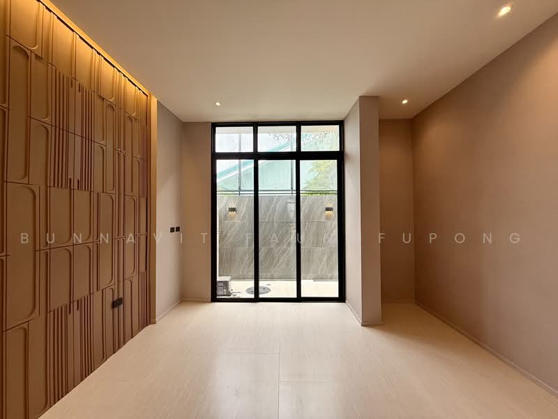 นวมินทร์ 24, Bangkok, นวมินทร์, Khlong Kum, Bueng Kum, Bangkok, 3 Bedrooms, 297 sqm, Single Detached House For Sale, by Bunnavit Faungfupong, 500475438 - DDproperty.com