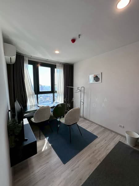 XT Huaikhwang, Bangkok, 244 Ratchadaphisek Road, Huai Khwang, Bangkok, 1 Bedroom, 35 sqm, Condo For Rent, by Nattharika Khwanlada, 500475445 - DDproperty.com