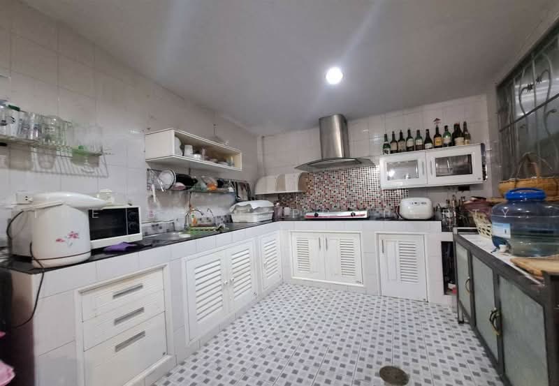 ปรัชญา โฮมทาวน์ รามอินทรา-มีนบุรี, Bangkok, Min Buri, Bangkok, 3 Bedrooms, 180 sqm, Townhouse For Sale, by The Best Property ก้อ, 500475480 - DDproperty.com