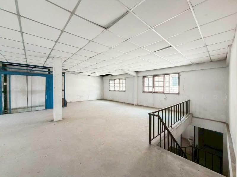 4 คูหาติด ตึกใหญ่, Samut Prakan, Bang Pla, Bang Plee, Samut Prakan, , 1,000 sqm, Shophouse For Sale, by ERA Holding (Thailand) Co., Ltd., 500475513 - DDproperty.com