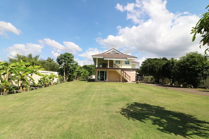Twin Lakefront Homes for Sale Kumphawapi, Red Lotus Lake Views, Udon Thani, Kumphawapi, Udon Thani, 5 Bedrooms, 450 sqm, Semi-Detached House (Twin House) For Sale, by วีรภัทรา ดาร์เปอร์, 500475534 - DDproperty.com
