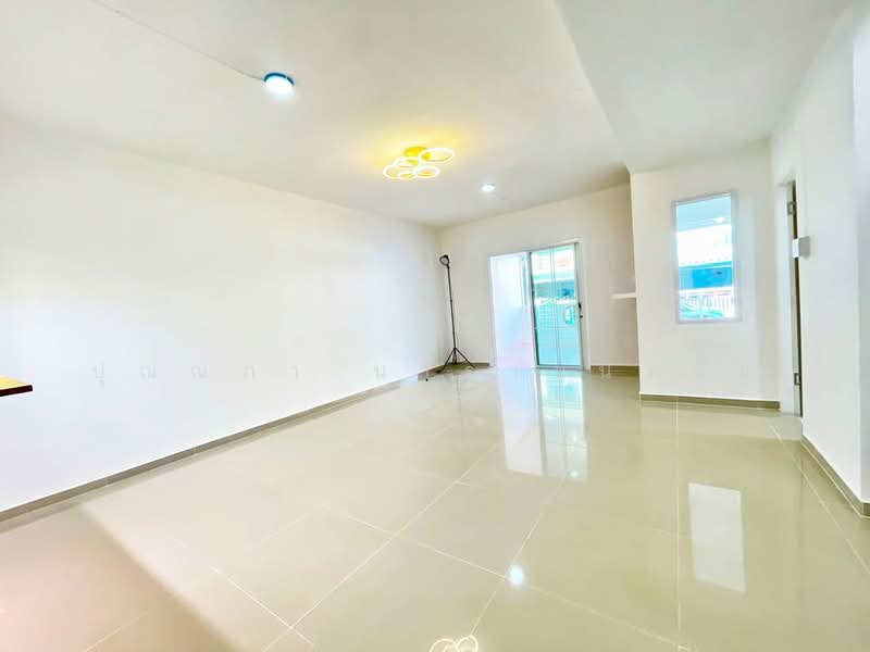 Baan Pruksa 15 Bangpu, Samut Prakan, Tamru-Bang Phli Road, Phreak Sa Mai, Muang Samut Prakarn, Samut Prakan, 3 Bedrooms, 100 sqm, Townhouse For Sale, by ปุณณภา นารานนทชัย, 500475560 - DDproperty.com