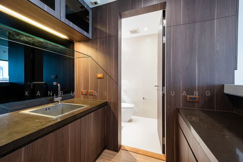 Park Court Sukhumvit 77, Bangkok, T77 Sukhumvit 77, Phra Kanong Nua, Watthana, Bangkok, 4 Bedrooms, 285 sqm, Condo For Sale, by Kanrutai Dawruang, 500475579 - DDproperty.com