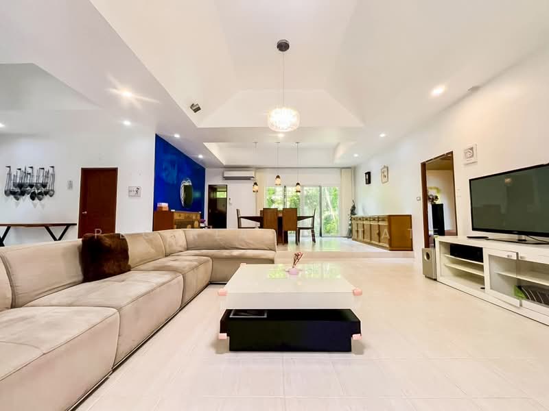 High-End 3 Bedroom Pool Villa for Sale East Pattaya, Chon Buri (Pattaya), Bang Lamung, Bang Lamung (Pattaya), Chon Buri (Pattaya), 3 Bedrooms, 738 sqm, Villa For Sale, by PLC real estate, 500475581 - DDproperty.com