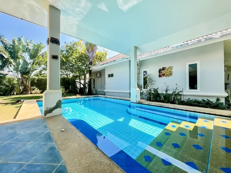 High-End 3 Bedroom Pool Villa for Sale East Pattaya, Chon Buri (Pattaya), Bang Lamung, Bang Lamung (Pattaya), Chon Buri (Pattaya), 3 Bedrooms, 738 sqm, Villa For Sale, by PLC real estate, 500475581 - DDproperty.com