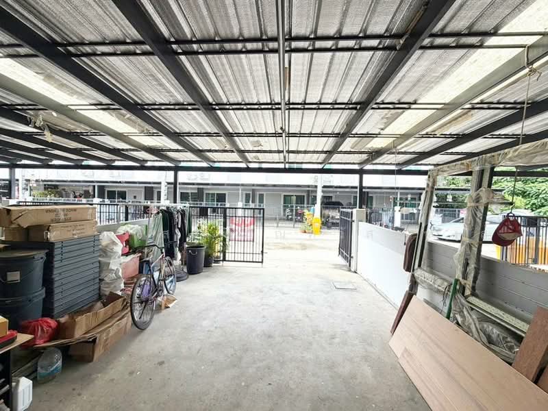 ขาย ทาวน์เฮ้าส์ หมู่บ้านฉัตรหลวง 15 ปทุมธานี, ปทุมธานี, บางเตย, สามโคก, ปทุมธานี, 90 ตร.ม., ทาวน์เฮ้าส์ ขาย, โดย กรณวัสส์ กัณฑวัสส์วงส์, 500475594 - DDproperty.com