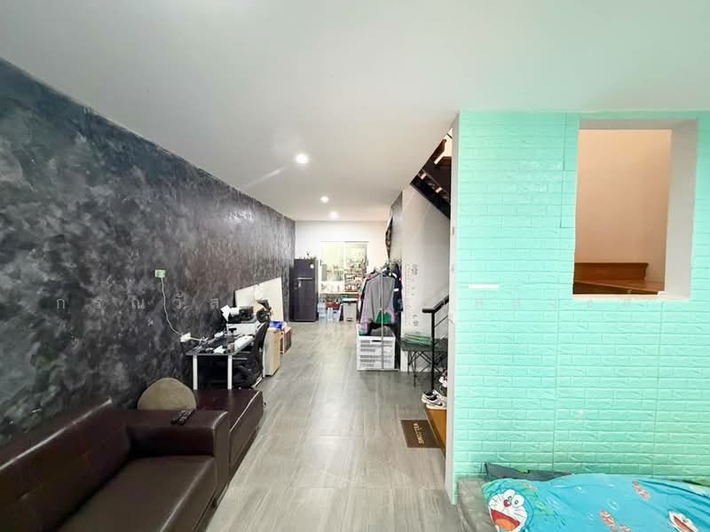 ขาย ทาวน์เฮ้าส์ หมู่บ้านฉัตรหลวง 15 ปทุมธานี, Pathum Thani, Bang Toei, Sam Khok, Pathum Thani, 3 Bedrooms, 90 sqm, Townhouse For Sale, by กรณวัสส์ กัณฑวัสส์วงส์, 500475594 - DDproperty.com