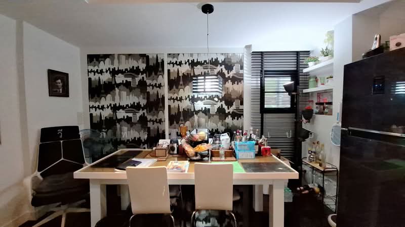 ขายทาวน์โฮม 2 ชั้น 4ห้องนอน ตกแต่งครบ พร้อมเข้าอยู่ได้ทันที!, อุดรธานี, สามพร้าว, เมืองอุดรธานี, อุดรธานี, 96 ตร.ม., บ้านเดี่ยว ขาย, โดย วีรภัทรา ดาร์เปอร์, 500475619 - DDproperty.com