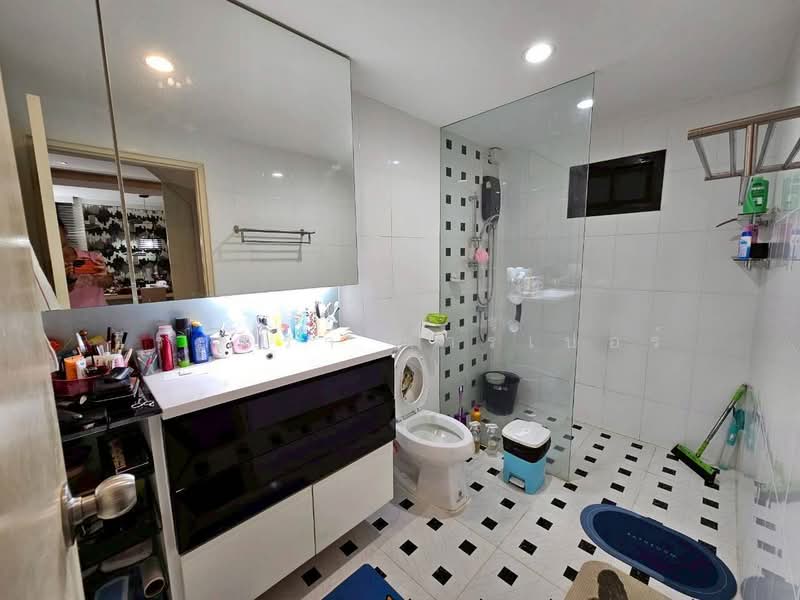 ขายทาวน์โฮม 2 ชั้น 4ห้องนอน ตกแต่งครบ พร้อมเข้าอยู่ได้ทันที!, อุดรธานี, สามพร้าว, เมืองอุดรธานี, อุดรธานี, 96 ตร.ม., บ้านเดี่ยว ขาย, โดย วีรภัทรา ดาร์เปอร์, 500475619 - DDproperty.com