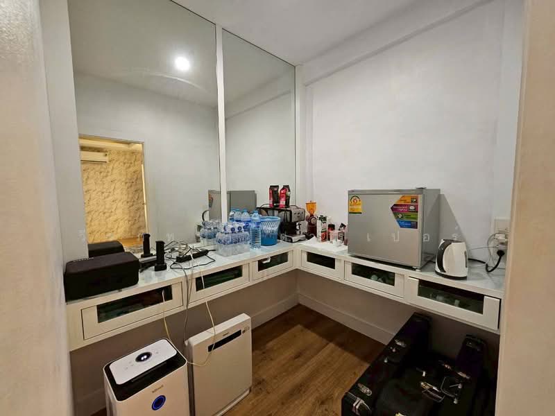 ขายทาวน์โฮม 2 ชั้น 4ห้องนอน ตกแต่งครบ พร้อมเข้าอยู่ได้ทันที!, อุดรธานี, สามพร้าว, เมืองอุดรธานี, อุดรธานี, 96 ตร.ม., บ้านเดี่ยว ขาย, โดย วีรภัทรา ดาร์เปอร์, 500475619 - DDproperty.com