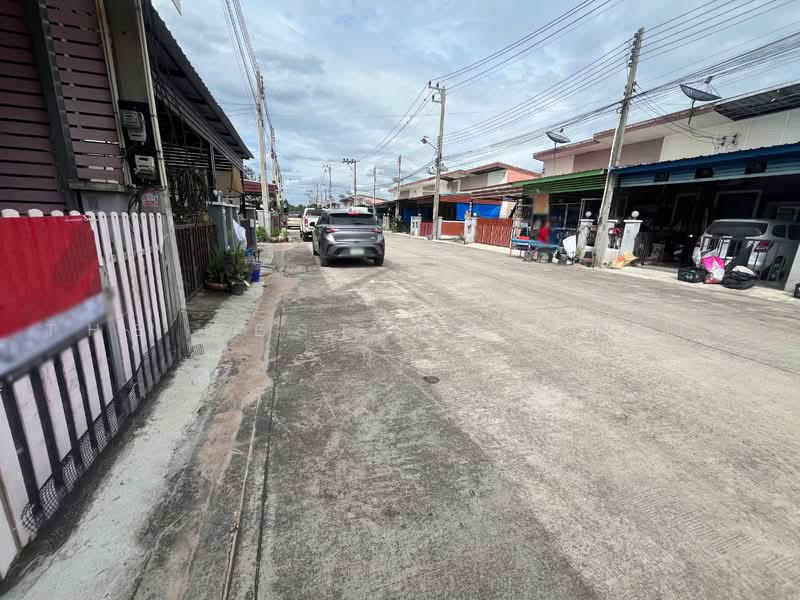 หมู่บ้านโยทะกาวิลล์2 ศรีราชา (Yotaka Ville2), Chon Buri (Pattaya), Khao Khan Song, Si Racha, Chon Buri (Pattaya), 2 Bedrooms, 150 sqm, Townhouse For Sale, by The Best Property นุ๊ก, 500475643 - DDproperty.com