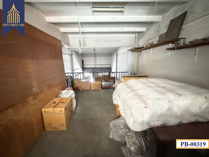 อาคารพานิชย์ หน้าตลาด รามอินทรา 67 ตามสภาพ, Bangkok, Khlong Kum, Bueng Kum, Bangkok, , 200 sqm, Shophouse For Sale, by ปภัชญา ธนัตถ์ภรณ์, 500475645 - DDproperty.com