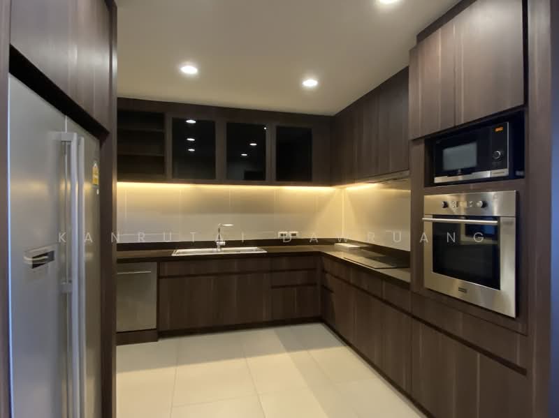 Park Court Sukhumvit 77, Bangkok, T77 Sukhumvit 77, Phra Kanong Nua, Watthana, Bangkok, 4 Bedrooms, 285 sqm, Condo For Sale, by Kanrutai Dawruang, 500475660 - DDproperty.com