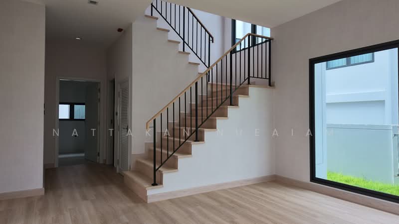 Venue Form Bangna-Srivaree, Samut Prakan, Srisa Chorakhe Yai, Bang Sao Thong, Samut Prakan, 3 Bedrooms, 188 sqm, Single Detached House For Sale, by Nattakan nueaiam, 500475667 - DDproperty.com