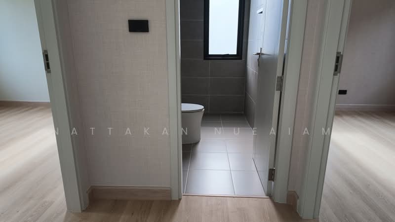 Venue Form Bangna-Srivaree, Samut Prakan, Srisa Chorakhe Yai, Bang Sao Thong, Samut Prakan, 3 Bedrooms, 188 sqm, Single Detached House For Sale, by Nattakan nueaiam, 500475667 - DDproperty.com