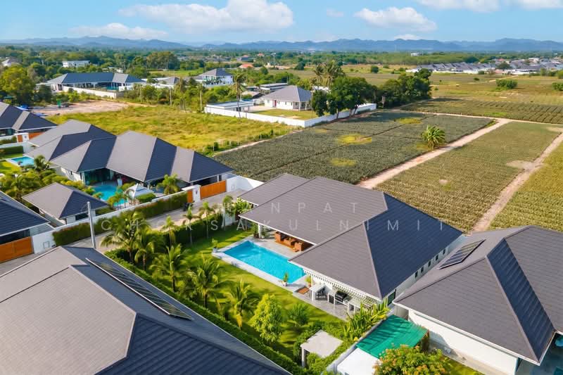 The Clouds Hua Hin 2, Prachuap Khiri Khan, Hin Lek Fai, Hua Hin, Prachuap Khiri Khan, 3 Bedrooms, 290 sqm, Villa For Sale, by Chanpat Choksakulnimit, 500475680 - DDproperty.com