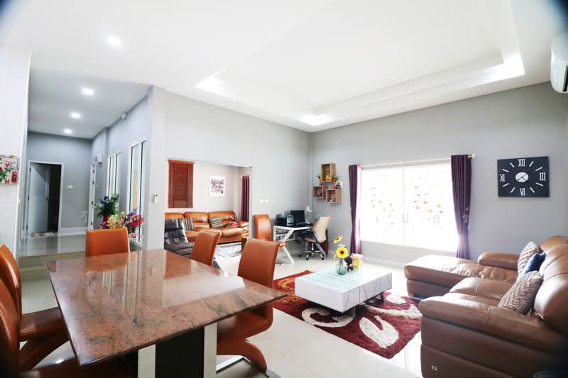 Spacious 4-Bed Pool Villa for Sale in Khon Kaen, Thailand, Khon Kaen, Ban Pet, Muang Khon Kaen, Khon Kaen, 4 Bedrooms, 151 sqm, Single Detached House For Sale, by วีรภัทรา ดาร์เปอร์, 500475702 - DDproperty.com