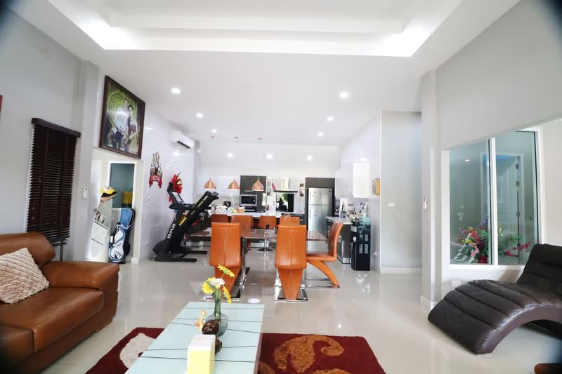 Spacious 4-Bed Pool Villa for Sale in Khon Kaen, Thailand, Khon Kaen, Ban Pet, Muang Khon Kaen, Khon Kaen, 4 Bedrooms, 151 sqm, Single Detached House For Sale, by วีรภัทรา ดาร์เปอร์, 500475702 - DDproperty.com