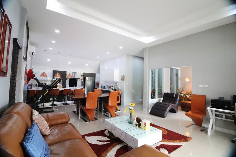 Spacious 4-Bed Pool Villa for Sale in Khon Kaen, Thailand, Khon Kaen, Ban Pet, Muang Khon Kaen, Khon Kaen, 4 Bedrooms, 151 sqm, Single Detached House For Sale, by วีรภัทรา ดาร์เปอร์, 500475702 - DDproperty.com