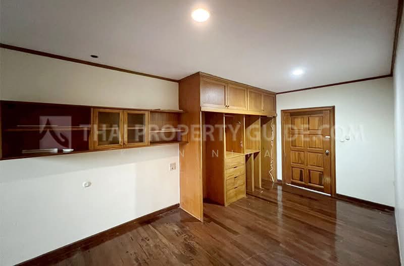 Panya Pattanakarn Village, Bangkok, Soi Phatthanakarn 30, Suan Luang, Bangkok, 4 Bedrooms, 400 sqm, Single Detached House For Rent, by Khun Nita, 500475725 - DDproperty.com