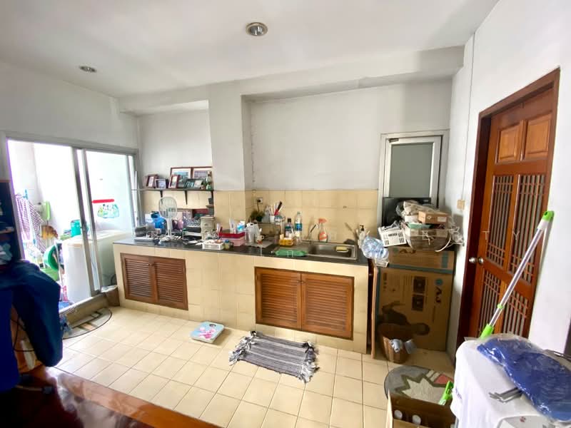 อพาร์ทเม้นท์จตุจักร กรุงเทพมหานคร, Bangkok, Jom Phon, Chatuchak, Bangkok, , 150 sqm, Shophouse For Sale, by The Best Property ไก่, 500475729 - DDproperty.com