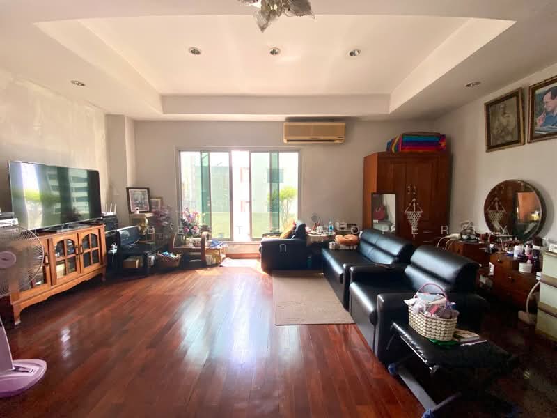 อพาร์ทเม้นท์จตุจักร กรุงเทพมหานคร, Bangkok, Jom Phon, Chatuchak, Bangkok, , 150 sqm, Shophouse For Sale, by The Best Property ไก่, 500475729 - DDproperty.com