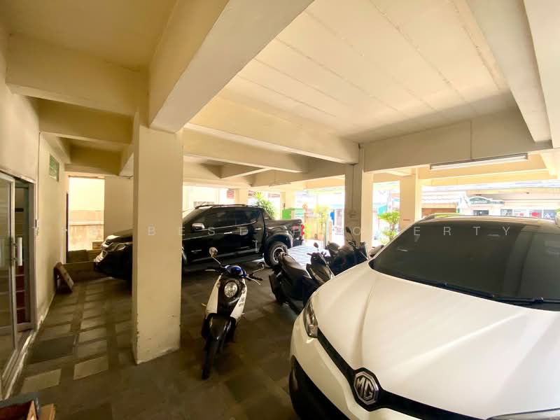อพาร์ทเม้นท์จตุจักร กรุงเทพมหานคร, Bangkok, Jom Phon, Chatuchak, Bangkok, , 150 sqm, Shophouse For Sale, by The Best Property ไก่, 500475729 - DDproperty.com