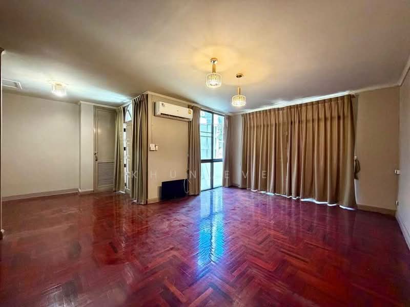 Townhouse for rent near BTS Phra Khanong Ekamai sukhumvit ( SPSEVE2209 ), Bangkok, สุขุมวิท, Phra Kanong, Khlong Toei, Bangkok, 4 Bedrooms, 240 sqm, Townhouse For Rent, by Khun EVE, 500475736 - DDproperty.com