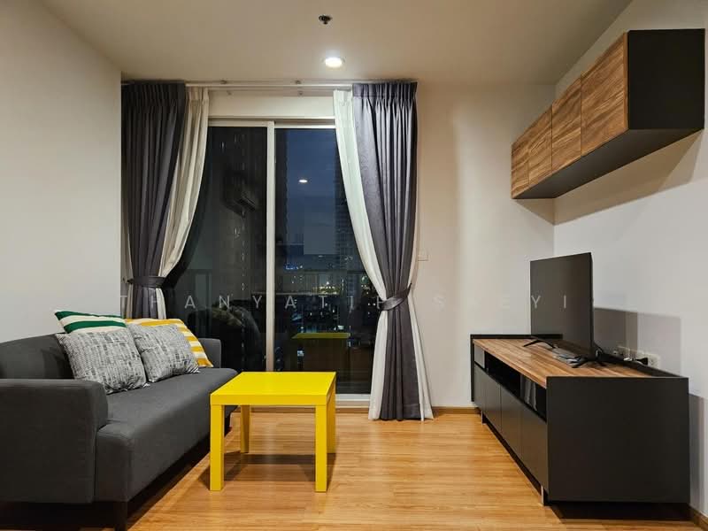 The Base Sukhumvit 77, Bangkok, 289 Sukhumvit 77 Road, Phra Kanong Nua, Watthana, Bangkok, 1 Bedroom, 35 sqm, Condo For Rent, by Thanyatip Saeyi, 500475754 - DDproperty.com