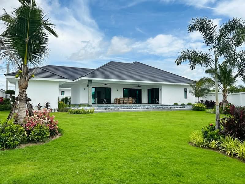 Highland Villas 3, Prachuap Khiri Khan, Hin Lek Fai, Hua Hin, Prachuap Khiri Khan, 3 Bedrooms, 300 sqm, Villa For Sale, by Aonaurai Kumsing (Annie), 500475787 - DDproperty.com