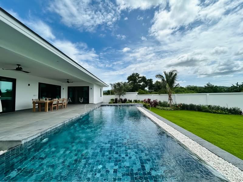 Highland Villas 3 : ไฮแลนด์ วิลล่า 3, ประจวบคีรีขันธ์, หินเหล็กไฟ, หัวหิน, ประจวบคีรีขันธ์, 300 ตร.ม., วิลล่า ขาย, โดย Aonaurai Kumsing (Annie), 500475787 - DDproperty.com