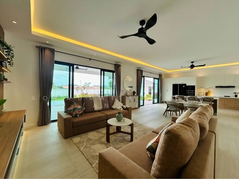 Highland Villas 3, Prachuap Khiri Khan, Hin Lek Fai, Hua Hin, Prachuap Khiri Khan, 3 Bedrooms, 300 sqm, Villa For Sale, by Aonaurai Kumsing (Annie), 500475787 - DDproperty.com