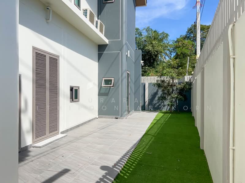 98 Lakeville Mabprachan, Chon Buri (Pattaya), Soi Pongklang, Poong, Bang Lamung (Pattaya), Chon Buri (Pattaya), 5 Bedrooms, 450 sqm, Single Detached House For Rent, by Urarat Itthipoontanakorn, 500475792 - DDproperty.com