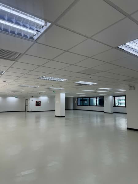 Rent Office space near MRT Phetchaburi, Bangkok, Bang Kapi, Huai Khwang, Bangkok, , 373 sqm, Office Space For Rent, by Suchart Gambhir, 500475815 - DDproperty.com
