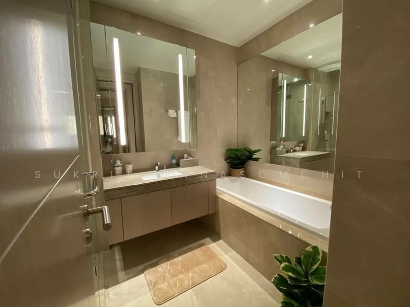 Magnolias Waterfront Residences, Bangkok, 259 Charoen Nakhon Road, Khlong Ton Sai, Khlong San, Bangkok, 3 Bedrooms, 145 sqm, Condo For Rent, by Sukrit Manasomchit, 500475821 - DDproperty.com