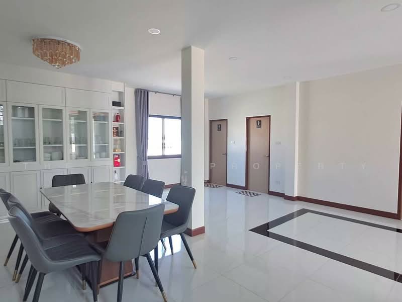 บ้านเดี่ยวพร้อมที่ดินศรีราชา ชลบุรี, Chon Buri (Pattaya), Bo Win, Si Racha, Chon Buri (Pattaya), 5 Bedrooms, 200 sqm, Single Detached House For Sale, by The Best Property นุ้ย, 500475824 - DDproperty.com