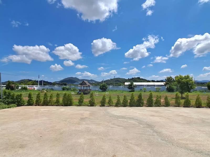บ้านเดี่ยวพร้อมที่ดินศรีราชา ชลบุรี, Chon Buri (Pattaya), Bo Win, Si Racha, Chon Buri (Pattaya), 5 Bedrooms, 200 sqm, Single Detached House For Sale, by The Best Property นุ้ย, 500475824 - DDproperty.com
