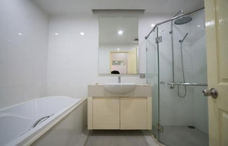 Siri Residence, Bangkok, 21 Soi Sukhumvit 24, Khong Tan, Khlong Toei, Bangkok, 2 Bedrooms, 95 sqm, Condo For Rent, by Thanyatip Saeyi, 500475855 - DDproperty.com
