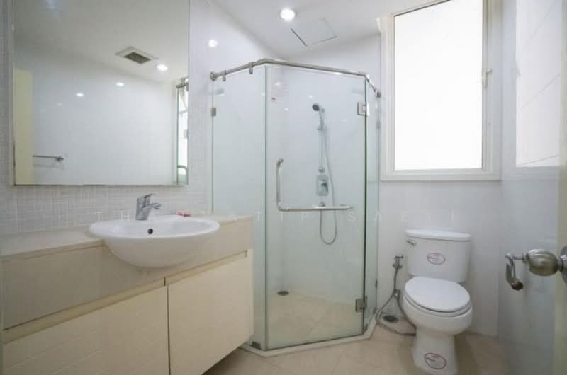 Siri Residence, Bangkok, 21 Soi Sukhumvit 24, Khong Tan, Khlong Toei, Bangkok, 2 Bedrooms, 95 sqm, Condo For Rent, by Thanyatip Saeyi, 500475855 - DDproperty.com