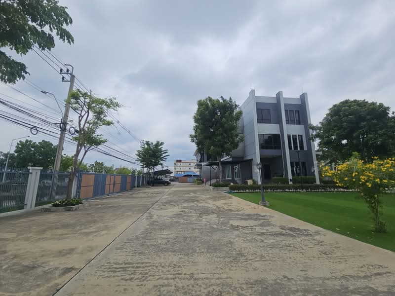 ให้เช่าที่ดินพร้อมอาคารสำนักงาน หอพักพนักงาน และสิ่งปลูกสร้าง ทำเลพุทธมณฑลสาย 1, กรุงเทพ, บางระมาด, ตลิ่งชัน, กรุงเทพ, 1,500 ตร.ม., สำนักงาน ให้เช่า, โดย วัลภา จรูญธรรม (ตุ๊ก), 500475871 - DDproperty.com