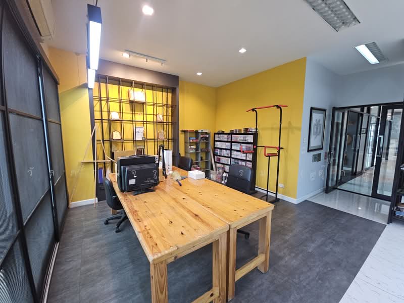 FOR RENT: 2-Rai Commercial Property with Office Building, Staff Dormitory & Facilities – Phutthamont, Bangkok, Bang Ra Mat, Taling Chan, Bangkok, , 1,500 sqm, Office Space For Rent, by Wanlapa Charoonthum, 500475871 - DDproperty.com
