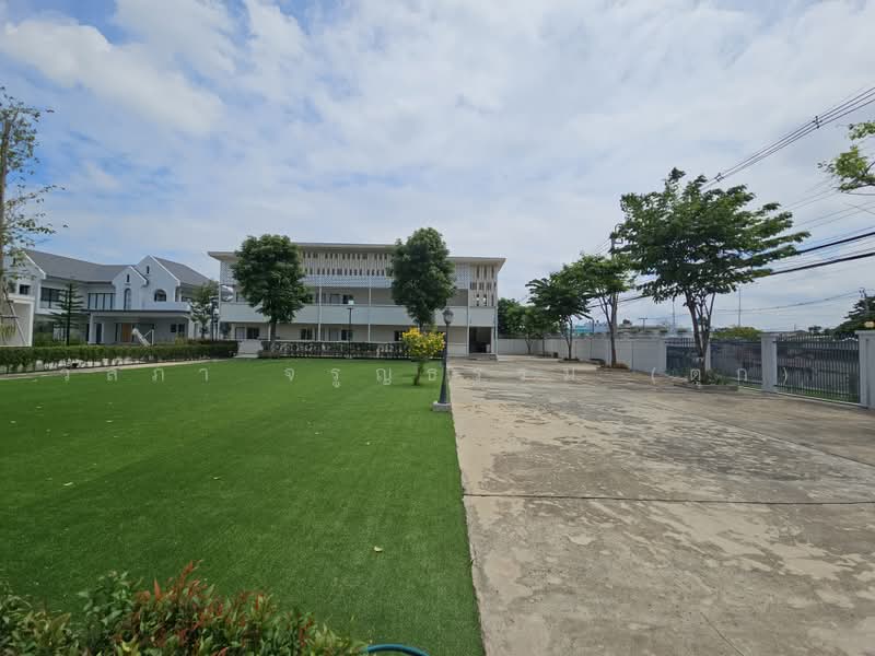 FOR RENT: 2-Rai Commercial Property with Office Building, Staff Dormitory & Facilities – Phutthamont, Bangkok, Bang Ra Mat, Taling Chan, Bangkok, , 1,500 sqm, Office Space For Rent, by Wanlapa Charoonthum, 500475871 - DDproperty.com