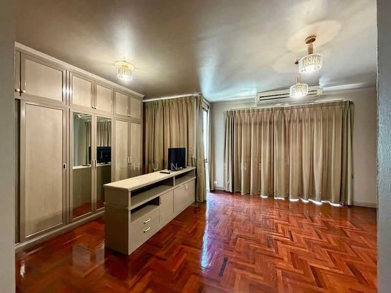 Townhouse for Rent Near BTS Phra Khanong (SPSJP579), Bangkok, สุขุมวิท, Phra Kanong, Khlong Toei, Bangkok, 4 Bedrooms, 240 sqm, Townhouse For Rent, by Khun Jane, 500475909 - DDproperty.com