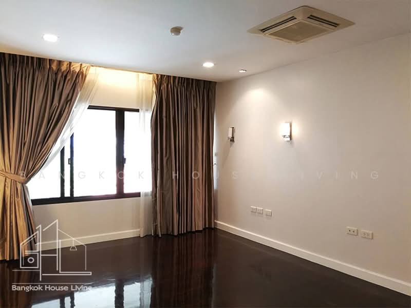 Le Raffine Sukhumvit 24, Bangkok, Soi Sukhumvit 24, Khong Tan, Khlong Toei, Bangkok, 4 Bedrooms, 370 sqm, Condo For Rent, by Bangkok House Living, 500475924 - DDproperty.com