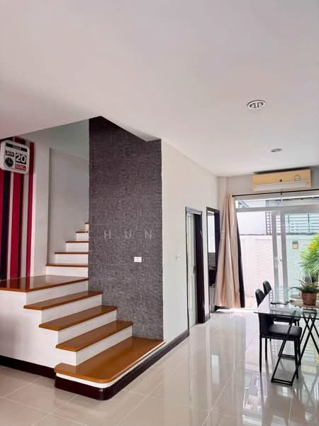 Baan Klang Muang Urbanion Rama 9-Ladprao, Bangkok, Soi Ladprao 84, Ladprao Road, Wang Thonglang, Bangkok, 2 Bedrooms, 180 sqm, Townhouse For Rent, by Khun EVE, 500475932 - DDproperty.com